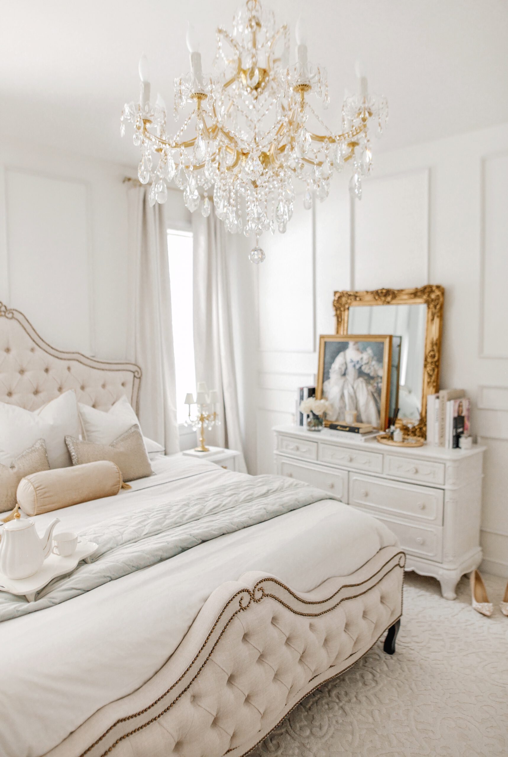 A beautiful Parisian & Versaille themed bedroom makeover - J'adore