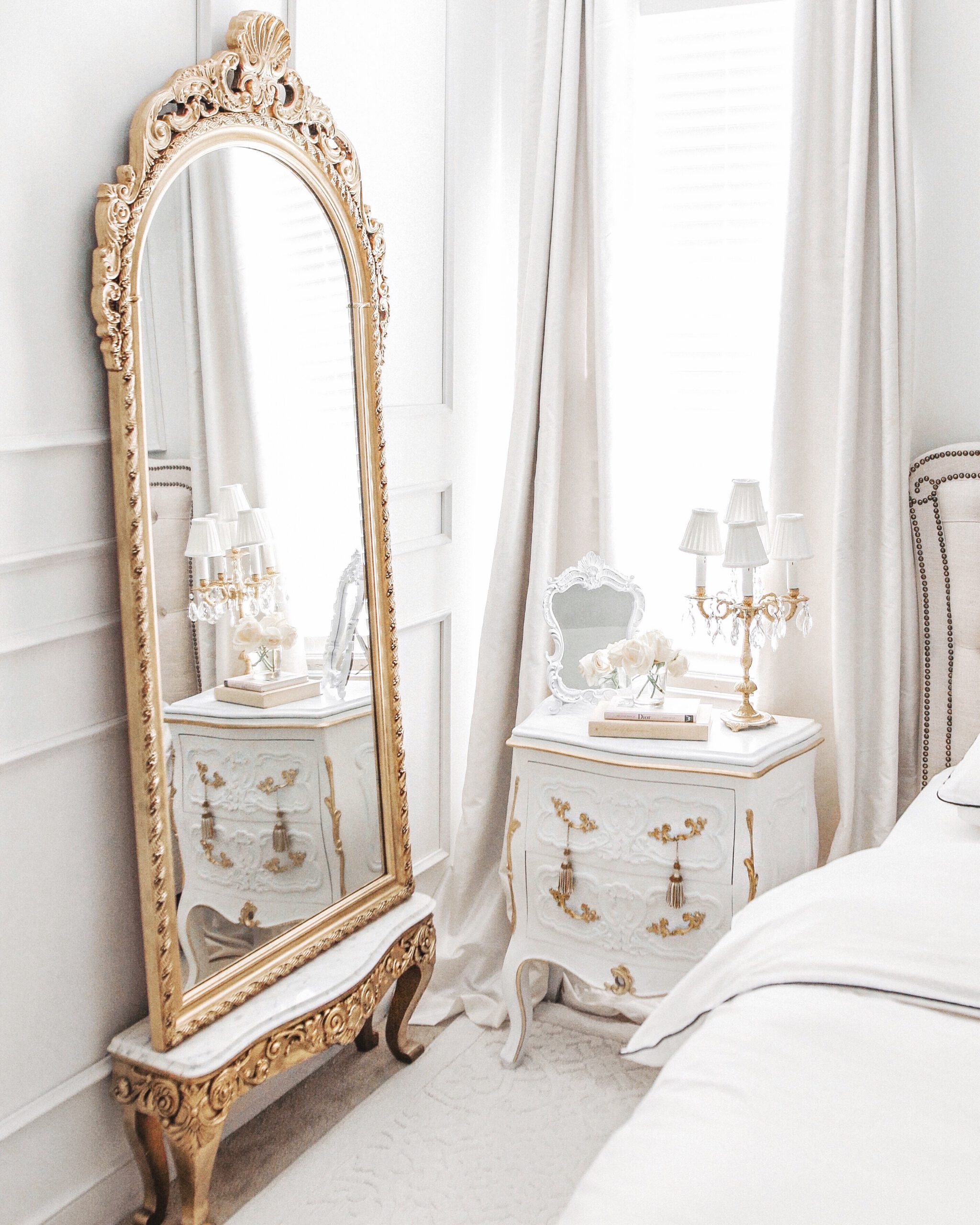 A Beautiful Parisian & Versaille Themed Bedroom Makeover_lexpyfrom_jadorelexiecouture