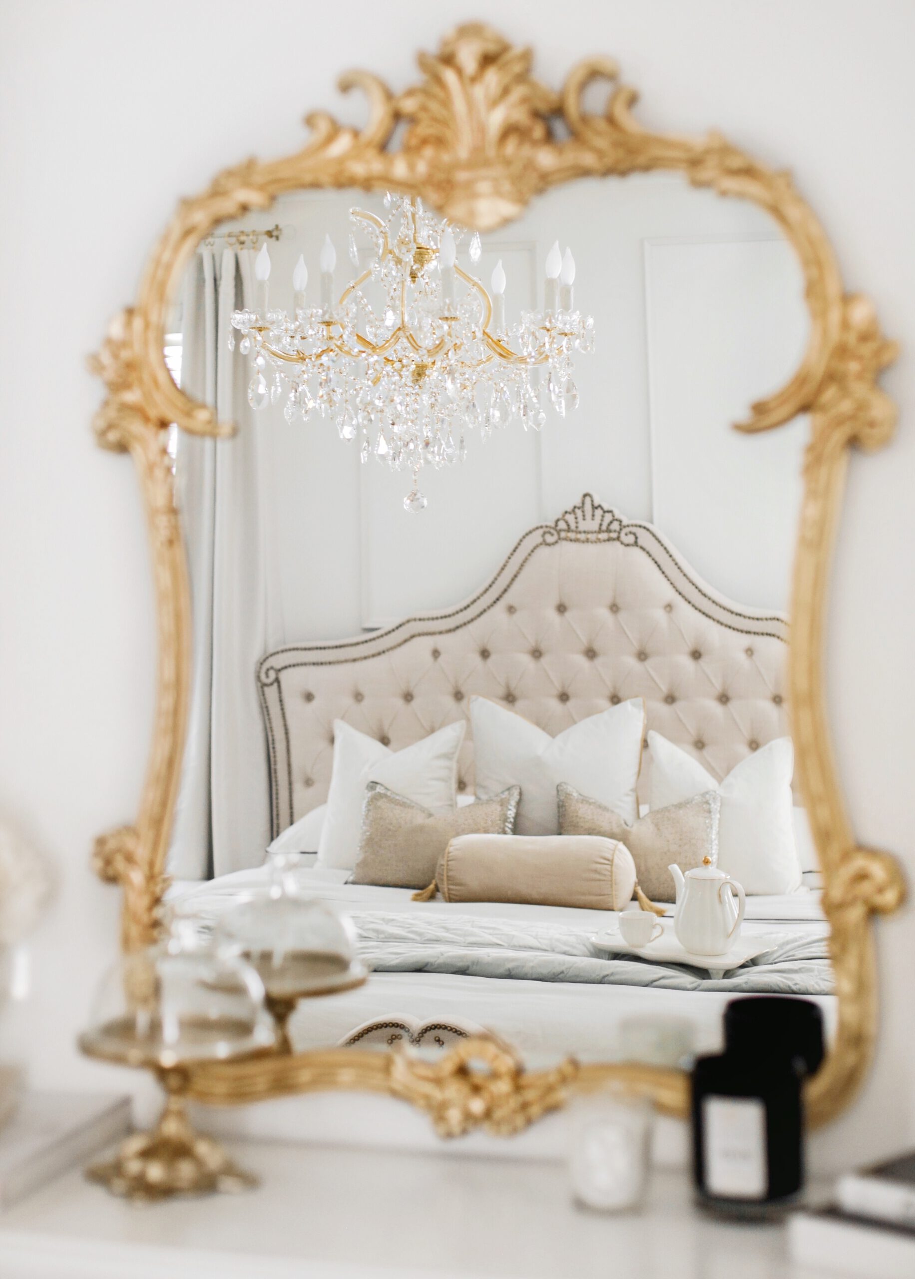 A Beautiful Parisian & Versaille Themed Bedroom Makeover_lexpyfrom_jadorelexiecouture